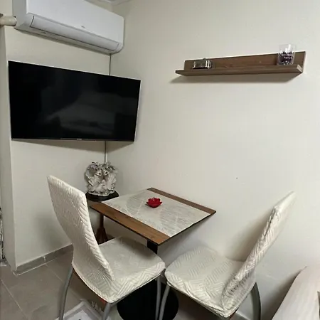 Apartamento Center 2 *
